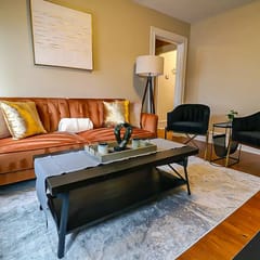 Downtown Princeton Elegance • 3BR • Fast Wi-fi